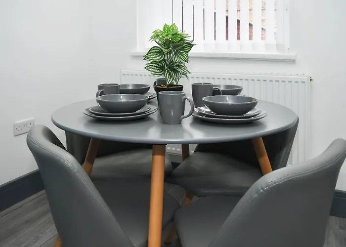 Townhouse @ Eastwood Place Stoke